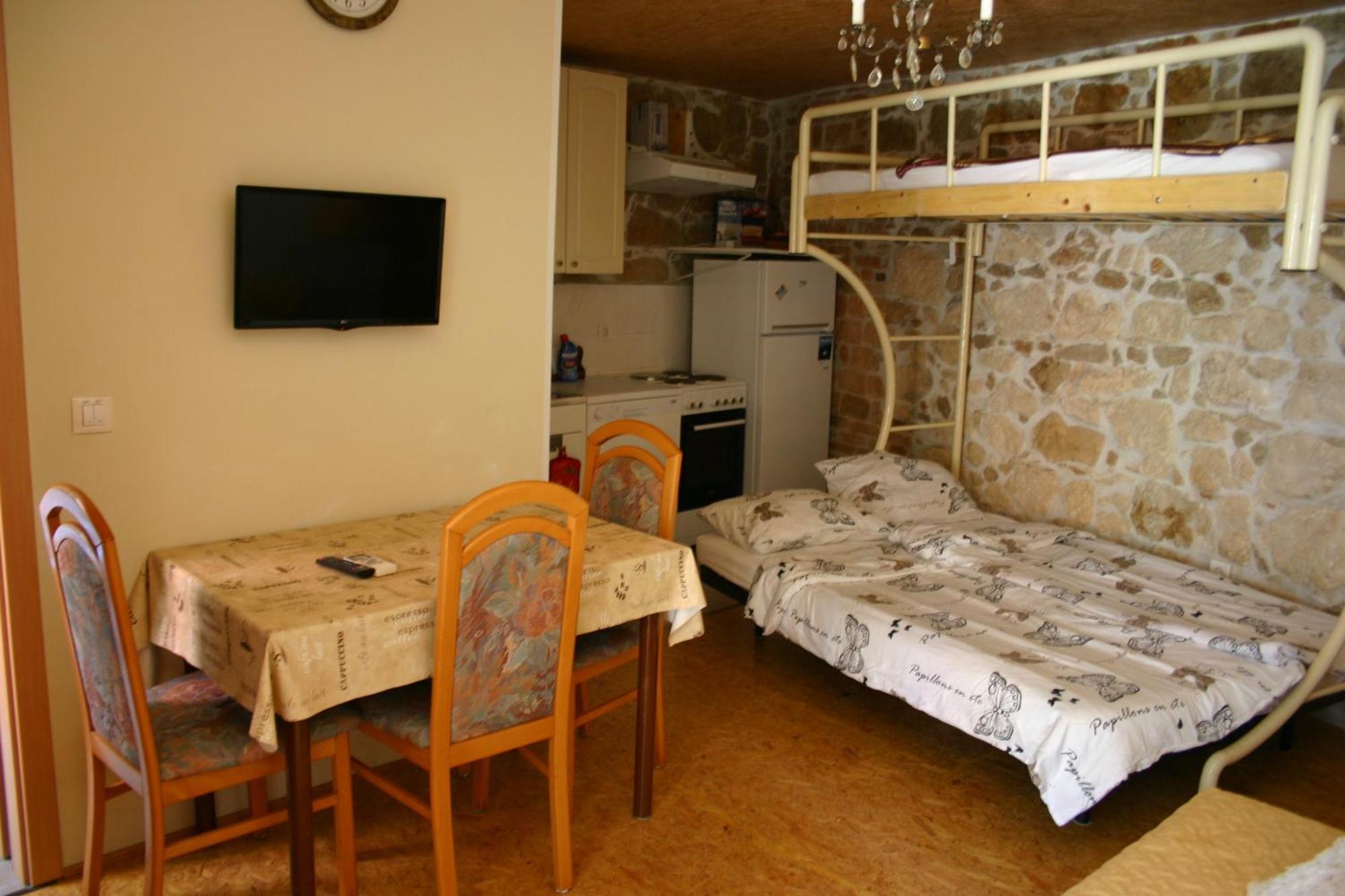 Studio Apartment La Maison De Catherine Rovinj Eksteriør bilde