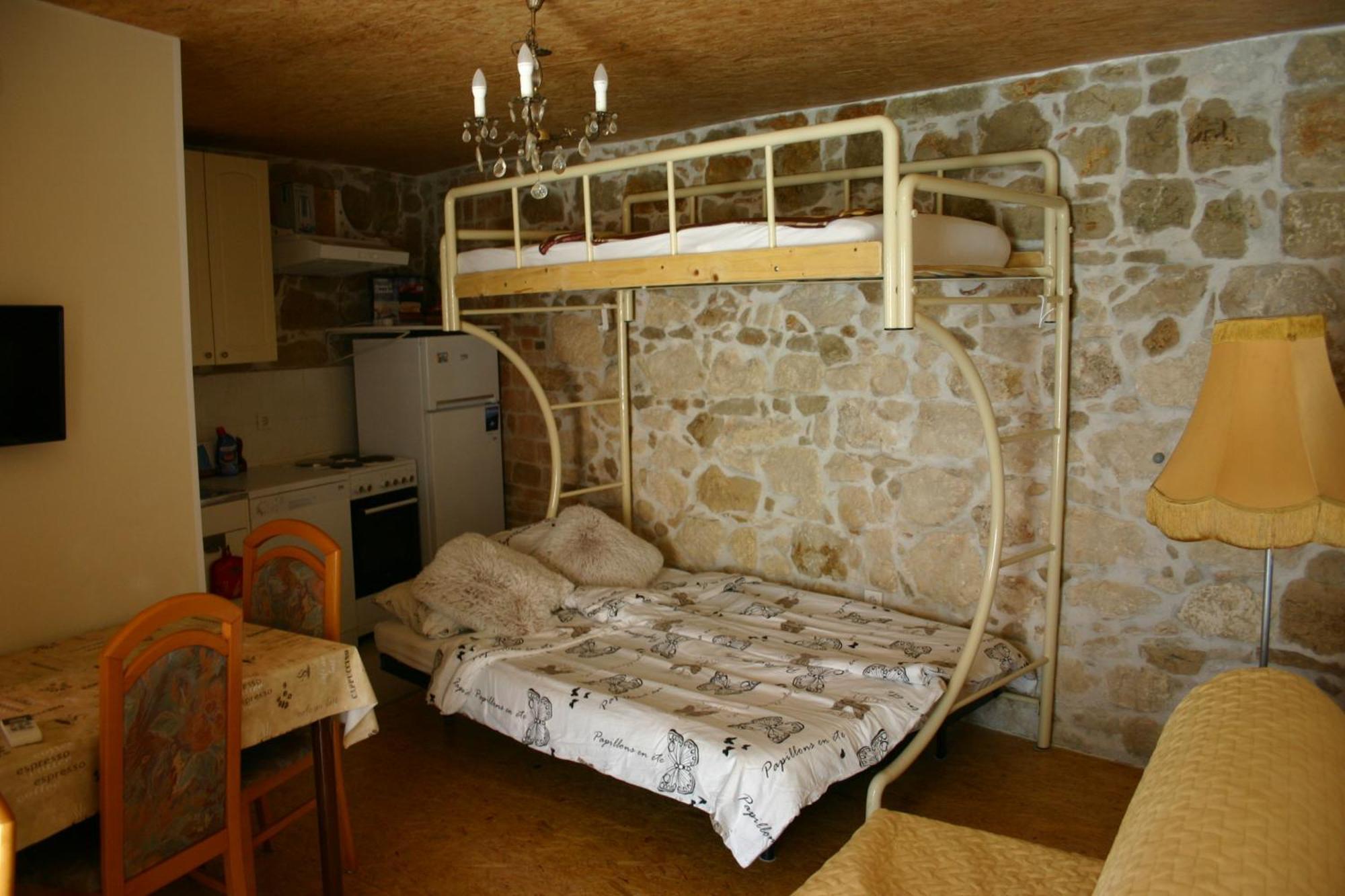 Studio Apartment La Maison De Catherine Rovinj Eksteriør bilde
